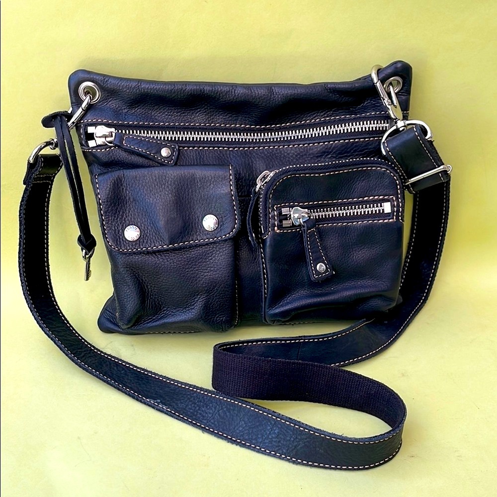 Vintage black Fossil pebbled leather crossbody bag